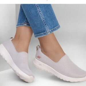 Skechers Go Walk Joy Aurora